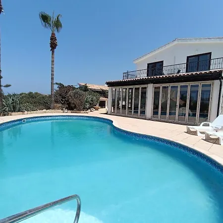 Villa Lovely Seaview Near Sea Caves, Paphos *
