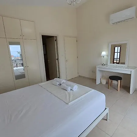 Lovely Seaview Near Sea Caves, Paphos Villa