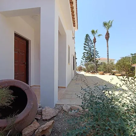 Villa Lovely Seaview Near Sea Caves, Paphos Peyia